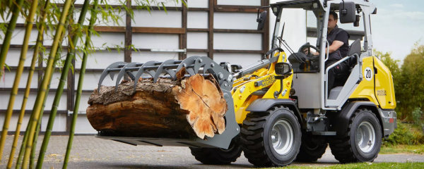 MINICARGADORA WACKER PW21