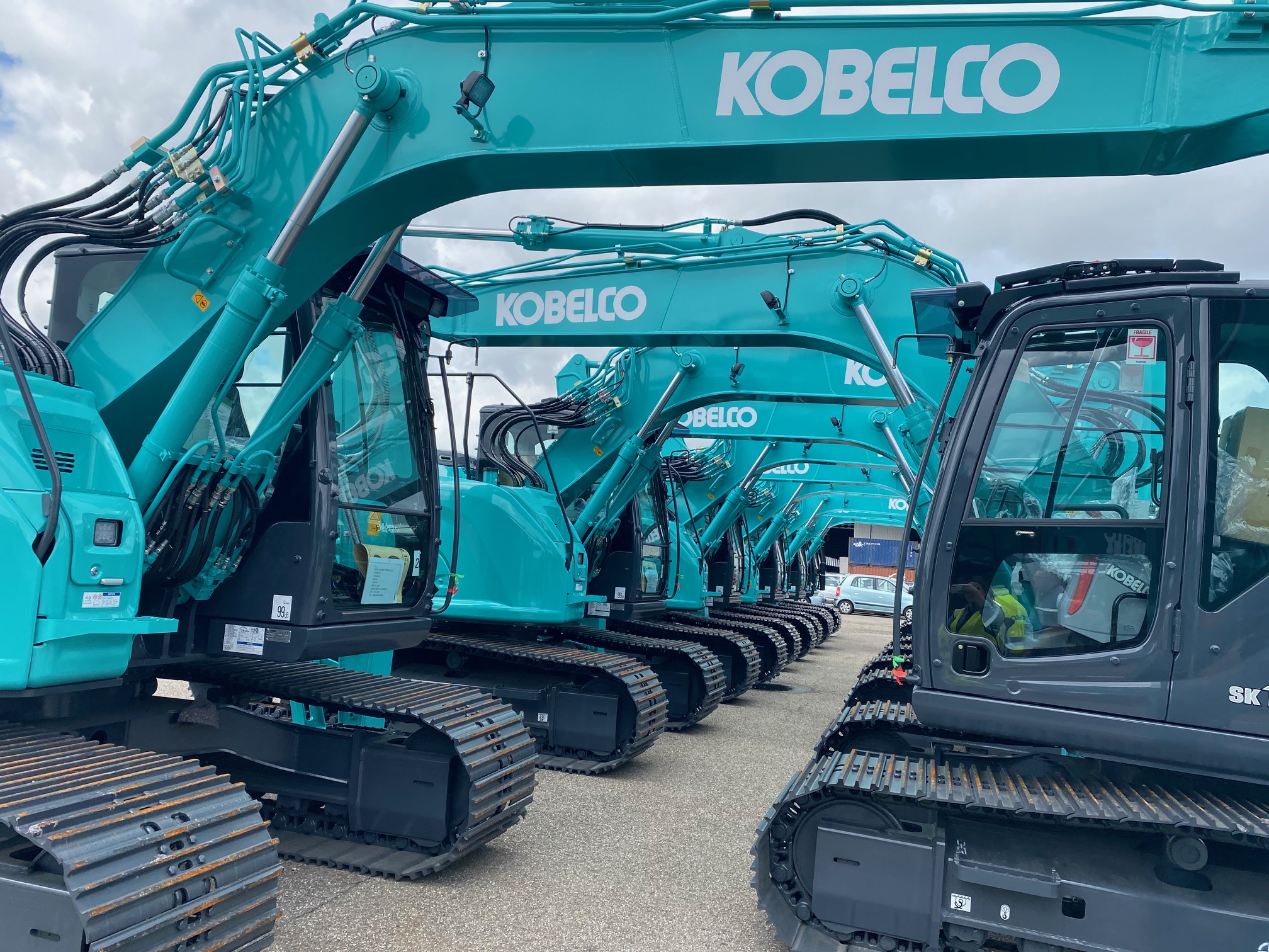 Distribuidor Kobelco